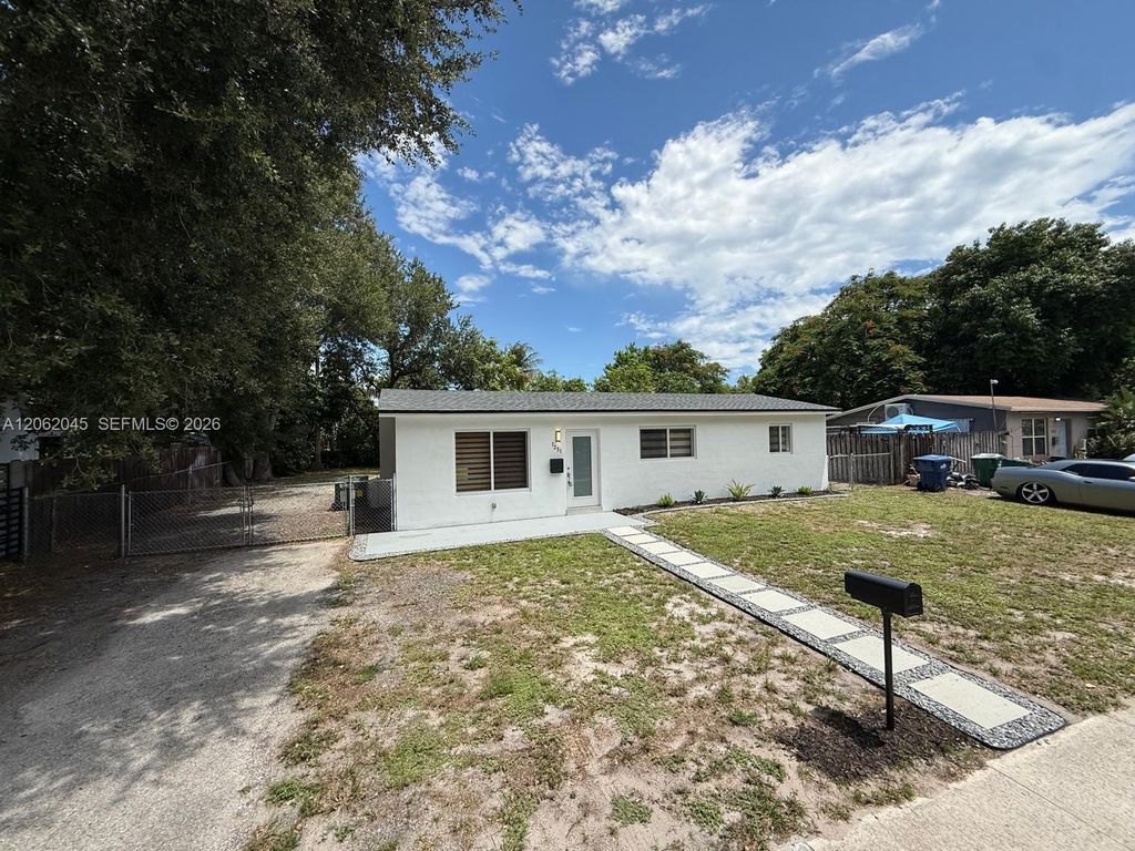 1251 NE 208th Ter, Miami, FL 33179