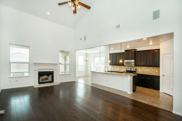 917 Swan Ridge Drive, Sherman, TX 75092