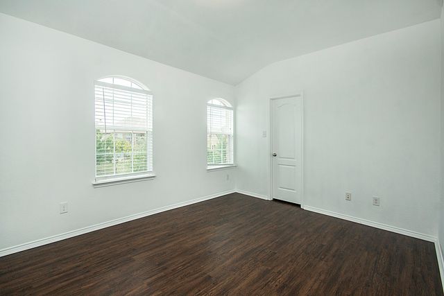 917 Swan Ridge Drive, Sherman, TX 75092