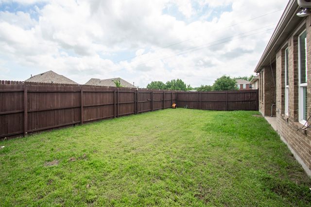 917 Swan Ridge Drive, Sherman, TX 75092