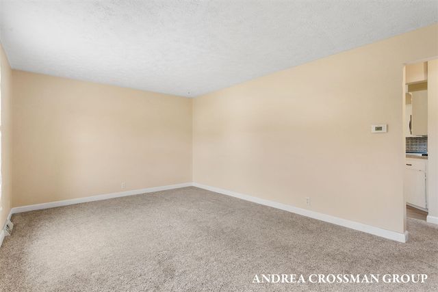 4684 Pine Drive, Holland, MI 49423