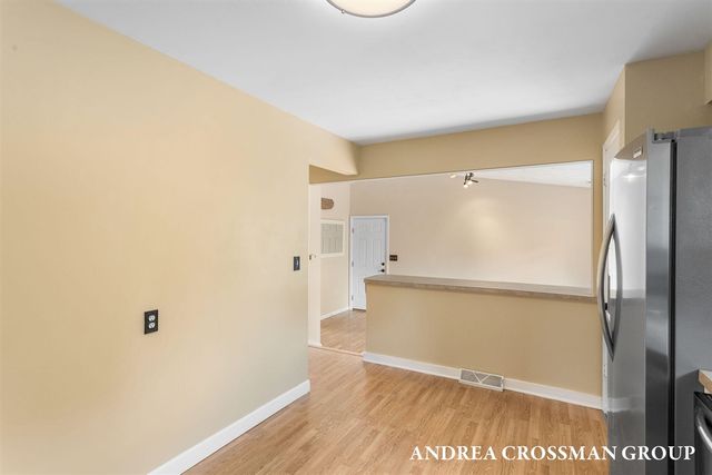4684 Pine Drive, Holland, MI 49423