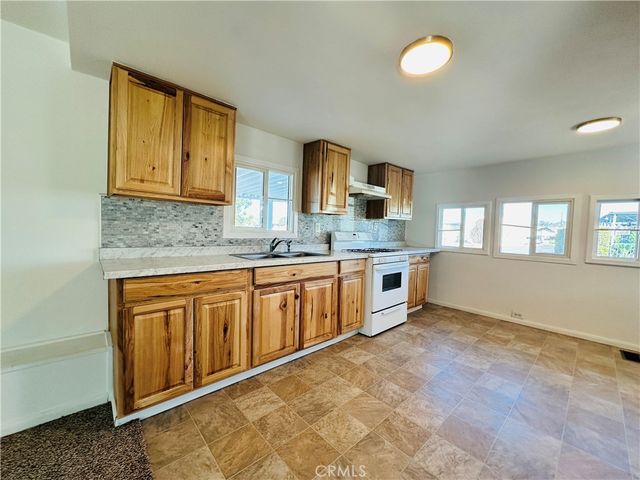 1600 San Jacinto 82, San Jacinto, CA 92583
