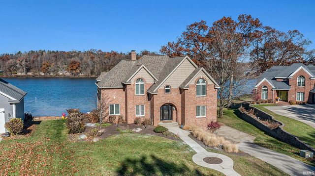 10436 Kings Point Drive, Three Rivers, MI 49093