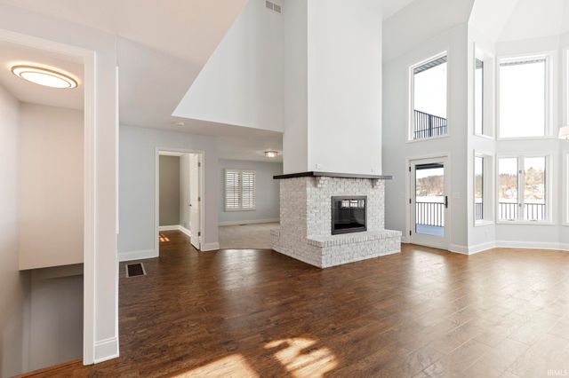 10436 Kings Point Drive, Three Rivers, MI 49093