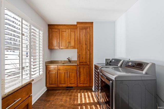 10436 Kings Point Drive, Three Rivers, MI 49093