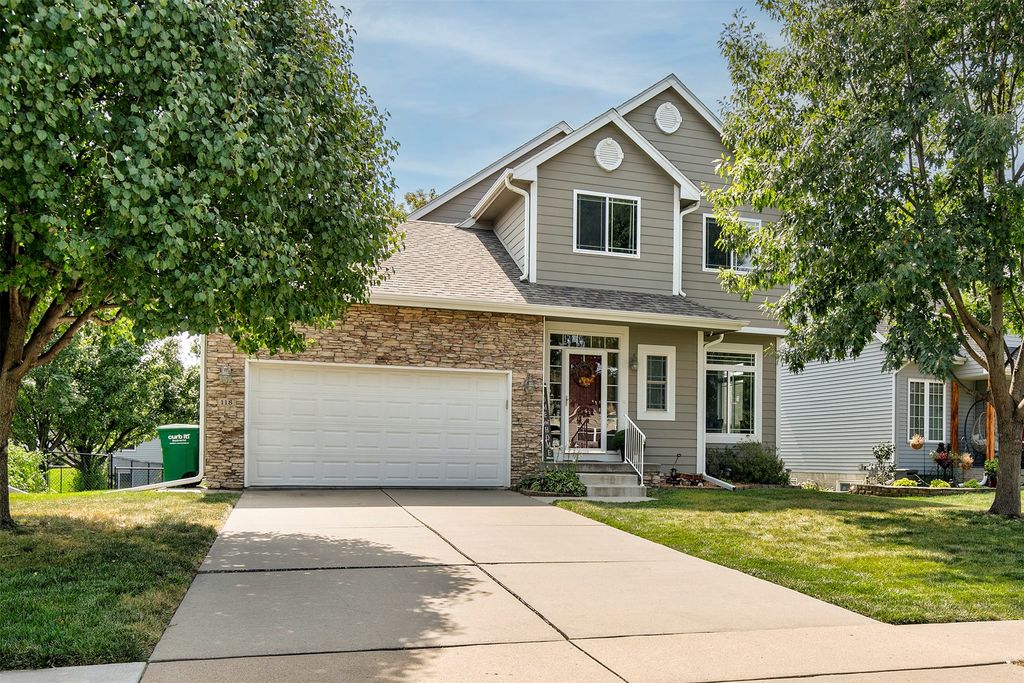 118 21st Street SW, Altoona, IA 50009