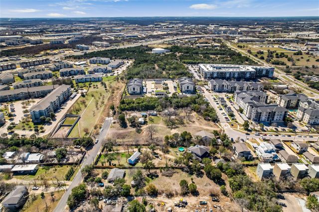 2404 Thrasher LN, Austin, TX 78741