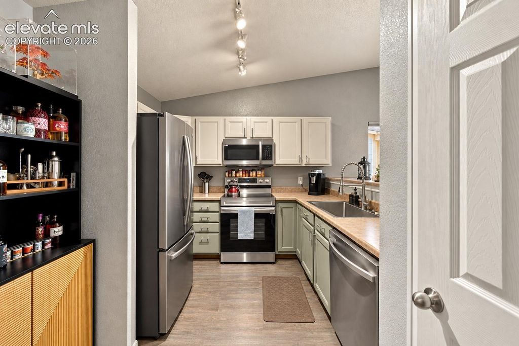1324 Silver Hawk Court, Pueblo, CO 81008 — photo 5