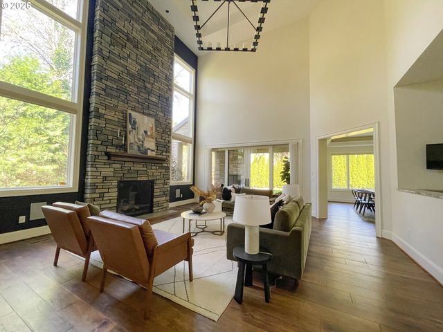 13648 GOODALL Rd, Lake Oswego, OR 97034