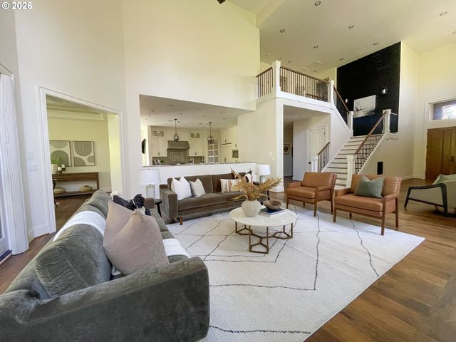 13648 GOODALL Rd, Lake Oswego, OR 97034