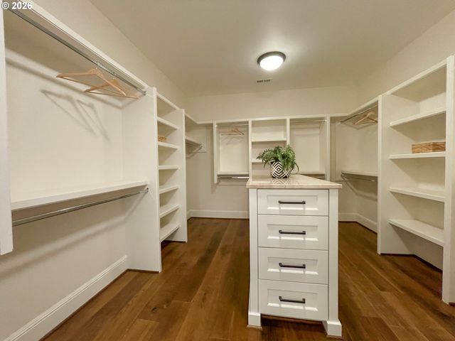 13648 GOODALL Rd, Lake Oswego, OR 97034