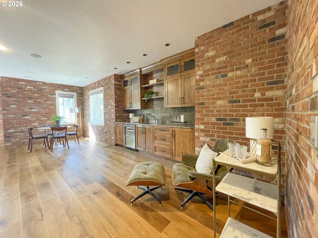 13648 GOODALL Rd, Lake Oswego, OR 97034