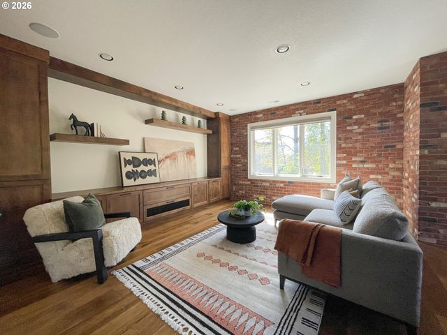 13648 GOODALL Rd, Lake Oswego, OR 97034