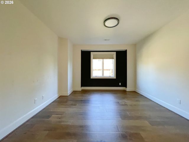 13648 GOODALL Rd, Lake Oswego, OR 97034