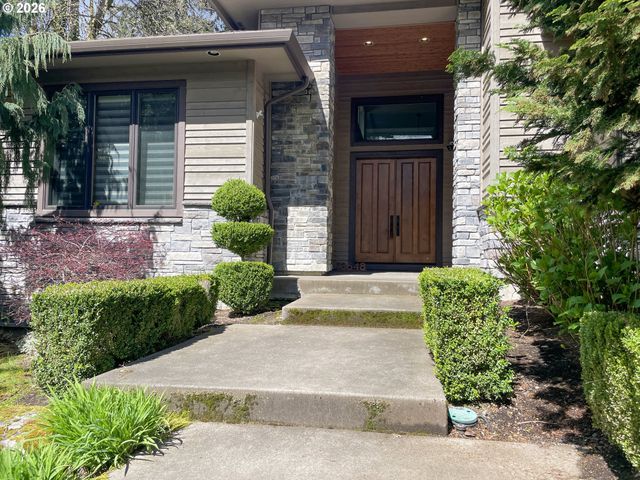 13648 GOODALL Rd, Lake Oswego, OR 97034