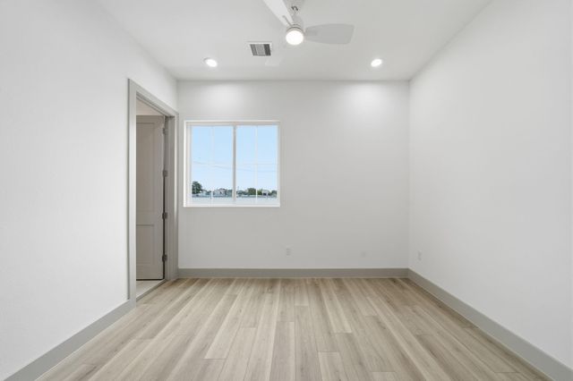 1116 Weiss Street, Houston, TX 77009