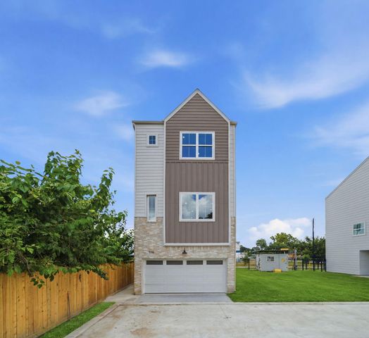 1116 Weiss Street, Houston, TX 77009