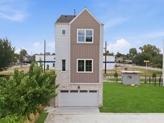 1116 Weiss Street, Houston, TX 77009