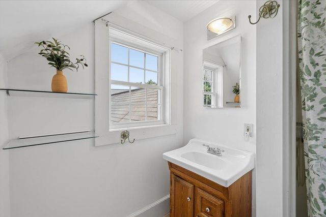 99 High Street, Concord, NH 03303