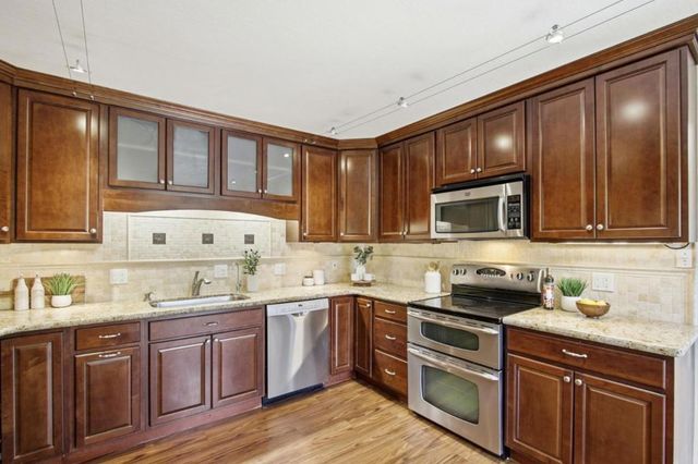 701 N Rengstorff Avenue 20, Mountain View, CA 94043