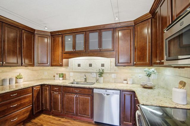 701 N Rengstorff Avenue 20, Mountain View, CA 94043