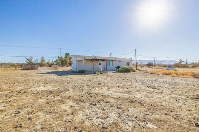 10648 Sycamore Street, Victorville, CA 92392