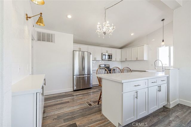 10648 Sycamore Street, Victorville, CA 92392