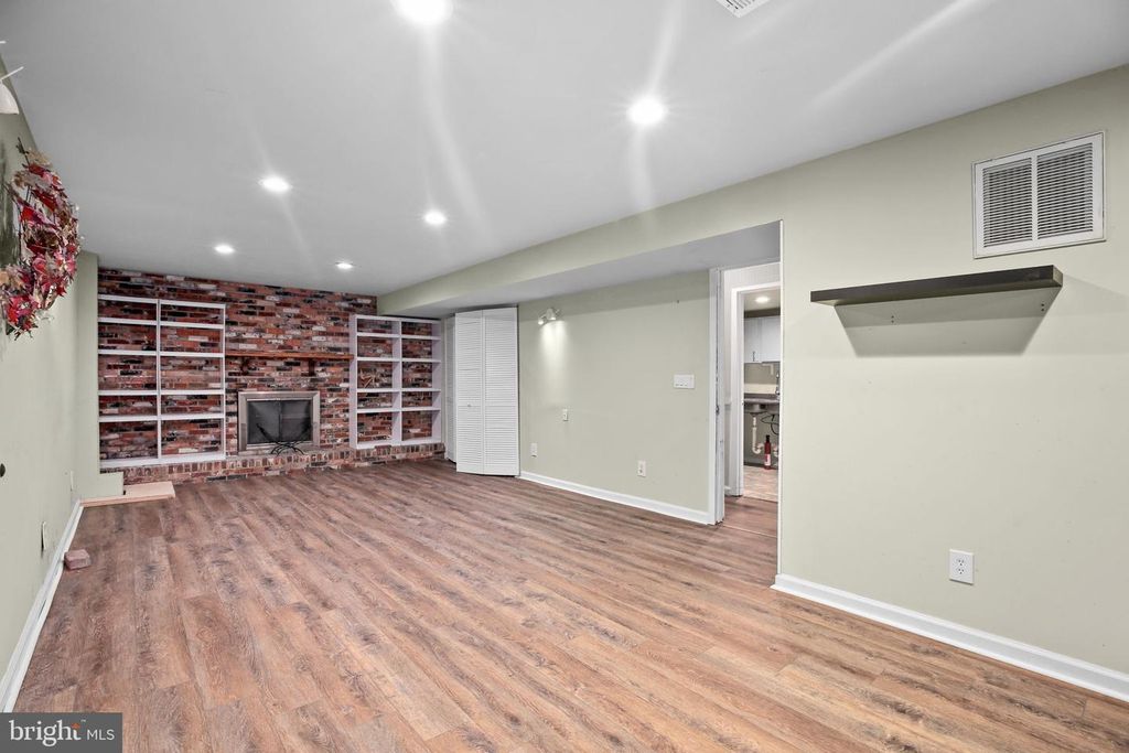 96 SANDY RIDGE RD, Fredericksburg, VA 22405