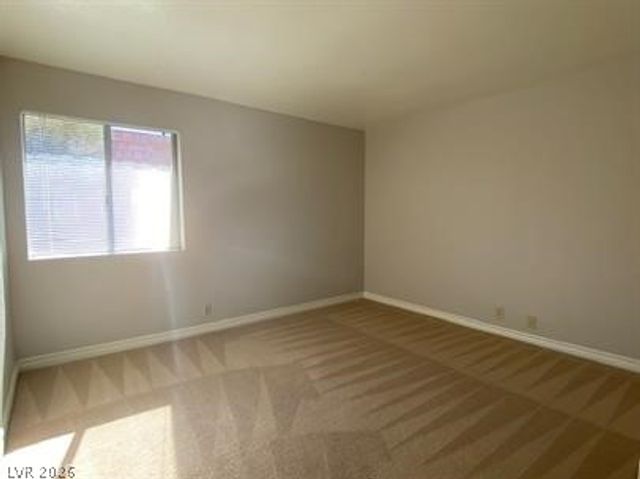 5440 River Glen Drive 396, Las Vegas, NV 89103