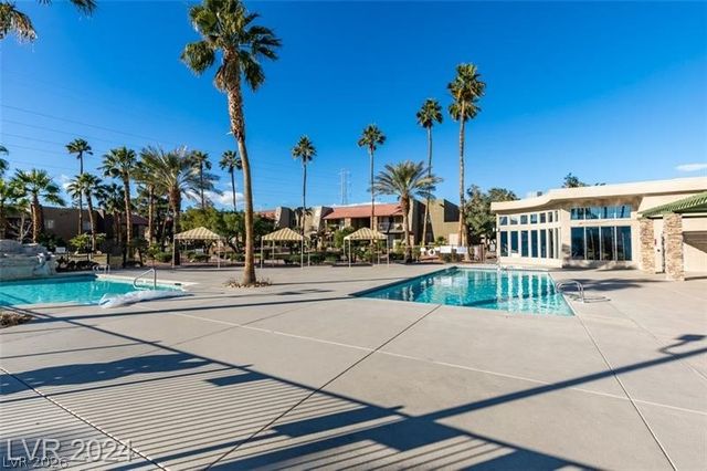 5440 River Glen Drive 396, Las Vegas, NV 89103