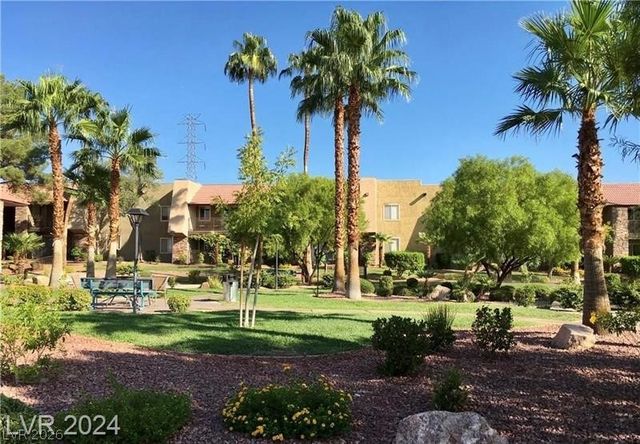 5440 River Glen Drive 396, Las Vegas, NV 89103