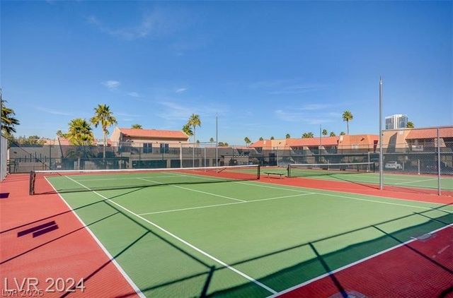 5440 River Glen Drive 396, Las Vegas, NV 89103