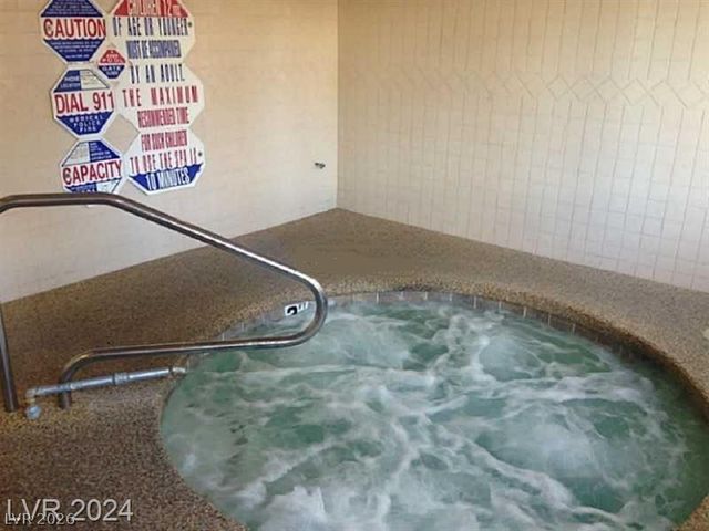 5440 River Glen Drive 396, Las Vegas, NV 89103