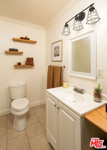 3033 Asbury Street, Los Angeles, CA 90065