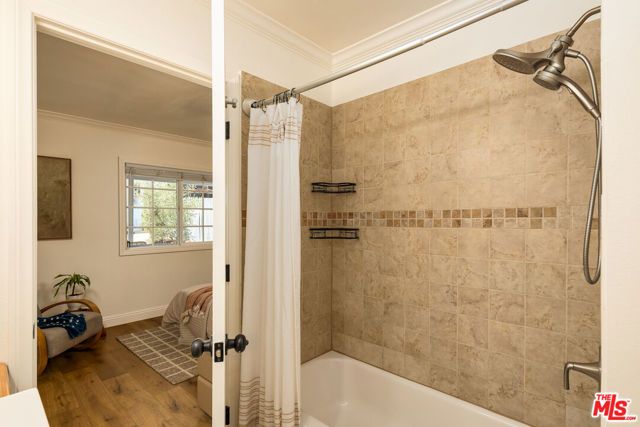 3033 Asbury Street, Los Angeles, CA 90065