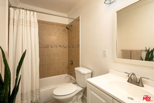 3033 Asbury Street, Los Angeles, CA 90065