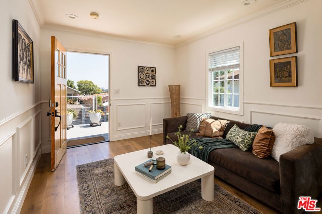3033 Asbury Street, Los Angeles, CA 90065