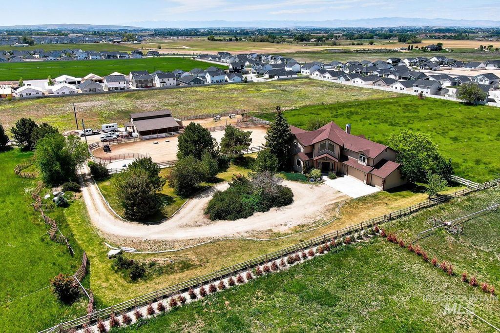 5377 S Ten Mile, Meridian, ID 83642