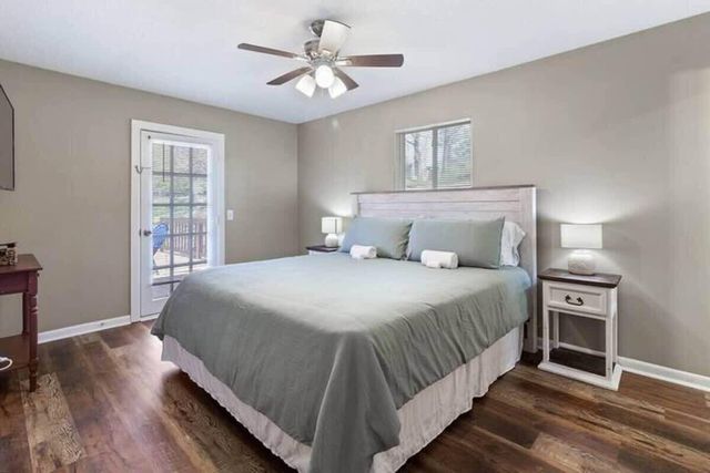 28 Travis Road, Rossville, GA 30741