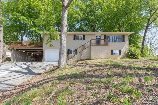 28 Travis Road, Rossville, GA 30741