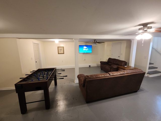28 Travis Road, Rossville, GA 30741