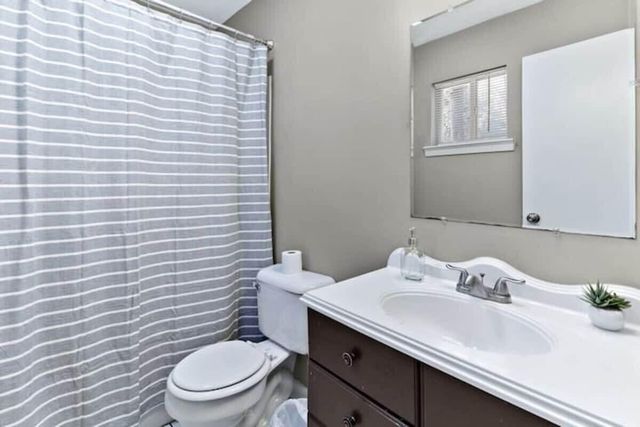 28 Travis Road, Rossville, GA 30741