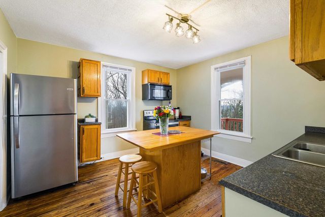 1306 W JOHNSON ST, Staunton, VA 24401