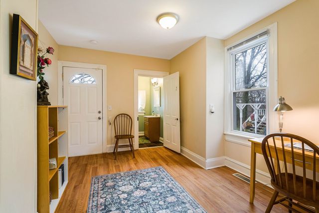 1306 W JOHNSON ST, Staunton, VA 24401