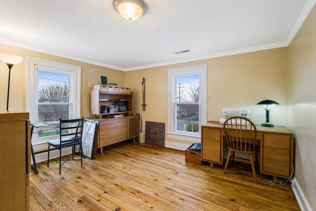 1306 W JOHNSON ST, Staunton, VA 24401