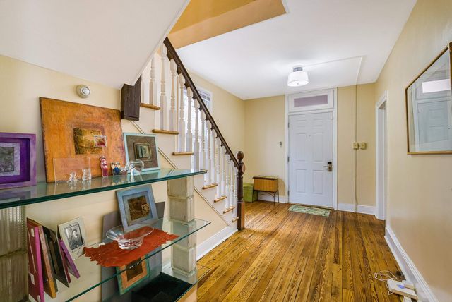 1306 W JOHNSON ST, Staunton, VA 24401