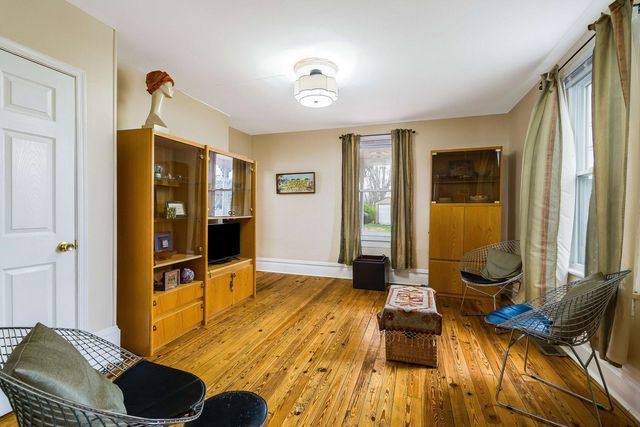 1306 W JOHNSON ST, Staunton, VA 24401