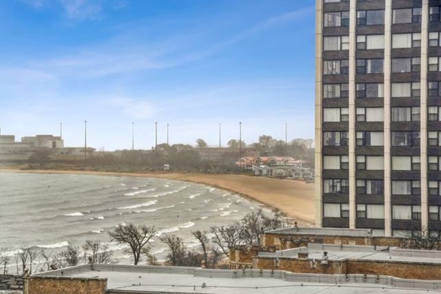 7337 S South Shore Drive 1128, Chicago, IL 60649