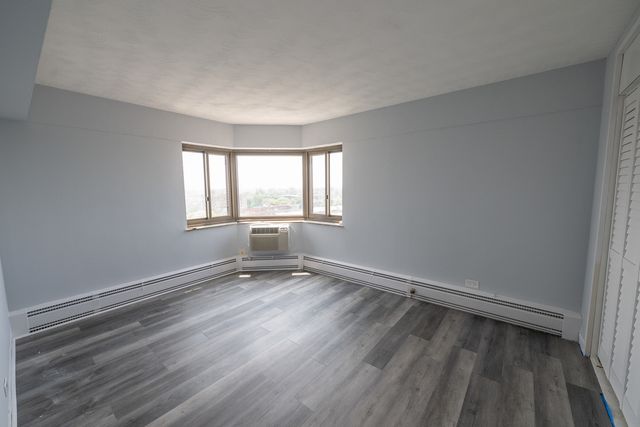 7337 S South Shore Drive 1128, Chicago, IL 60649